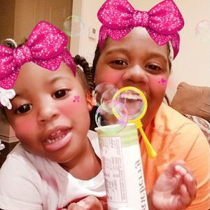 Meet your Posher, Apryl